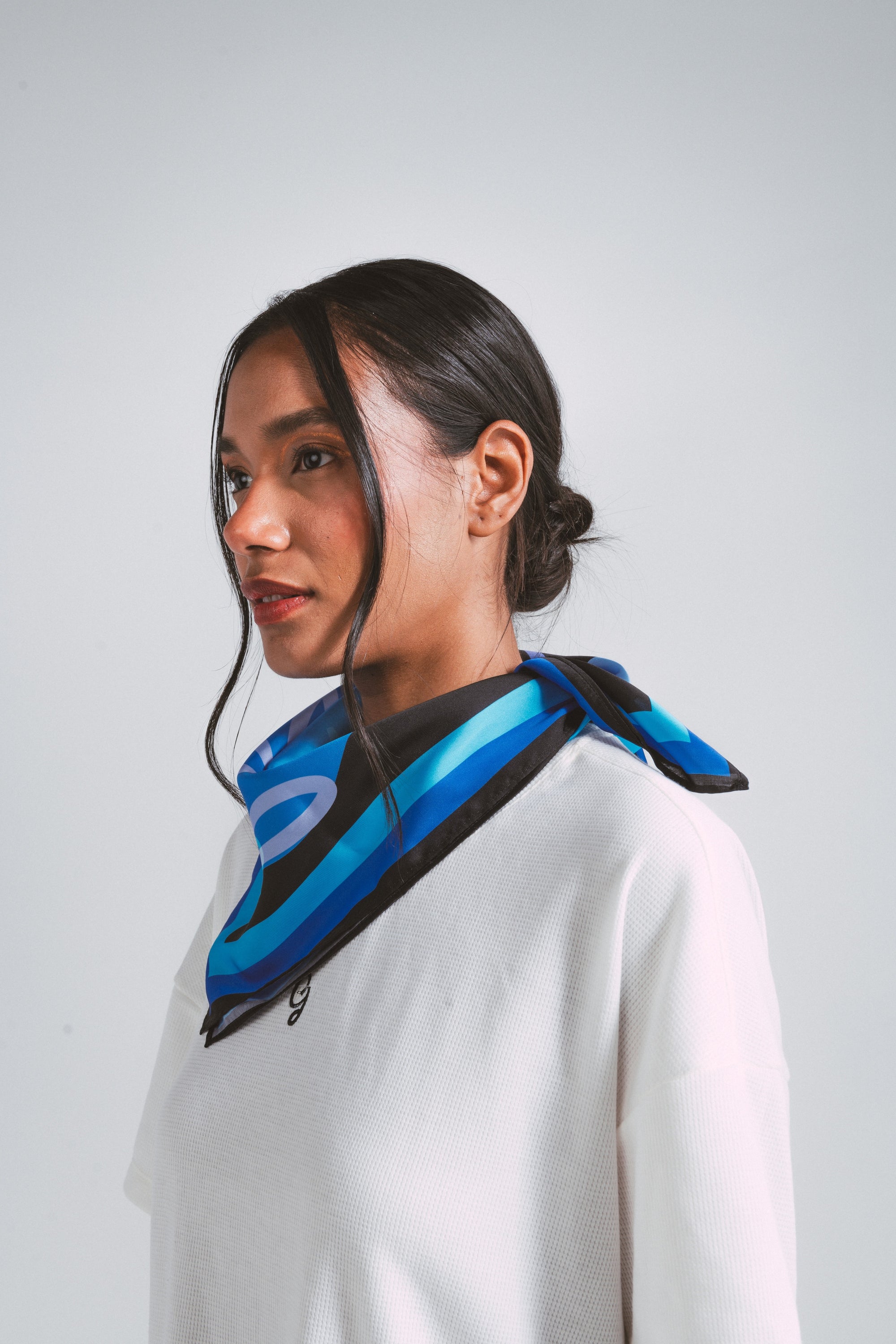 Pañoleta Mediana - Negro Medianoche