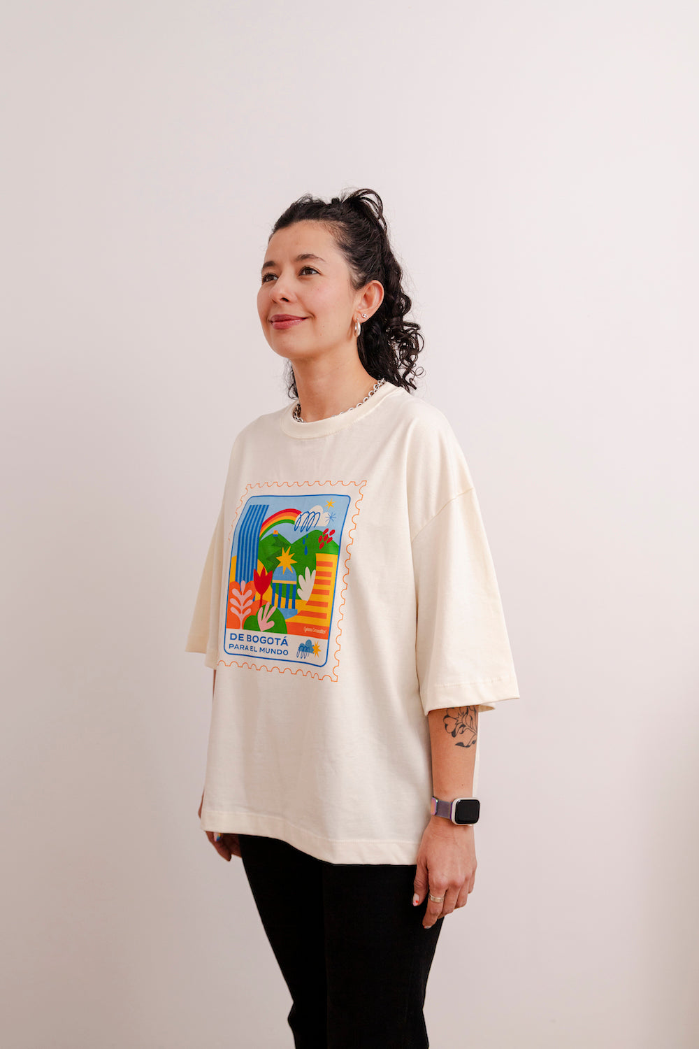 Camiseta BoxyFit - Bogotá para el mundo