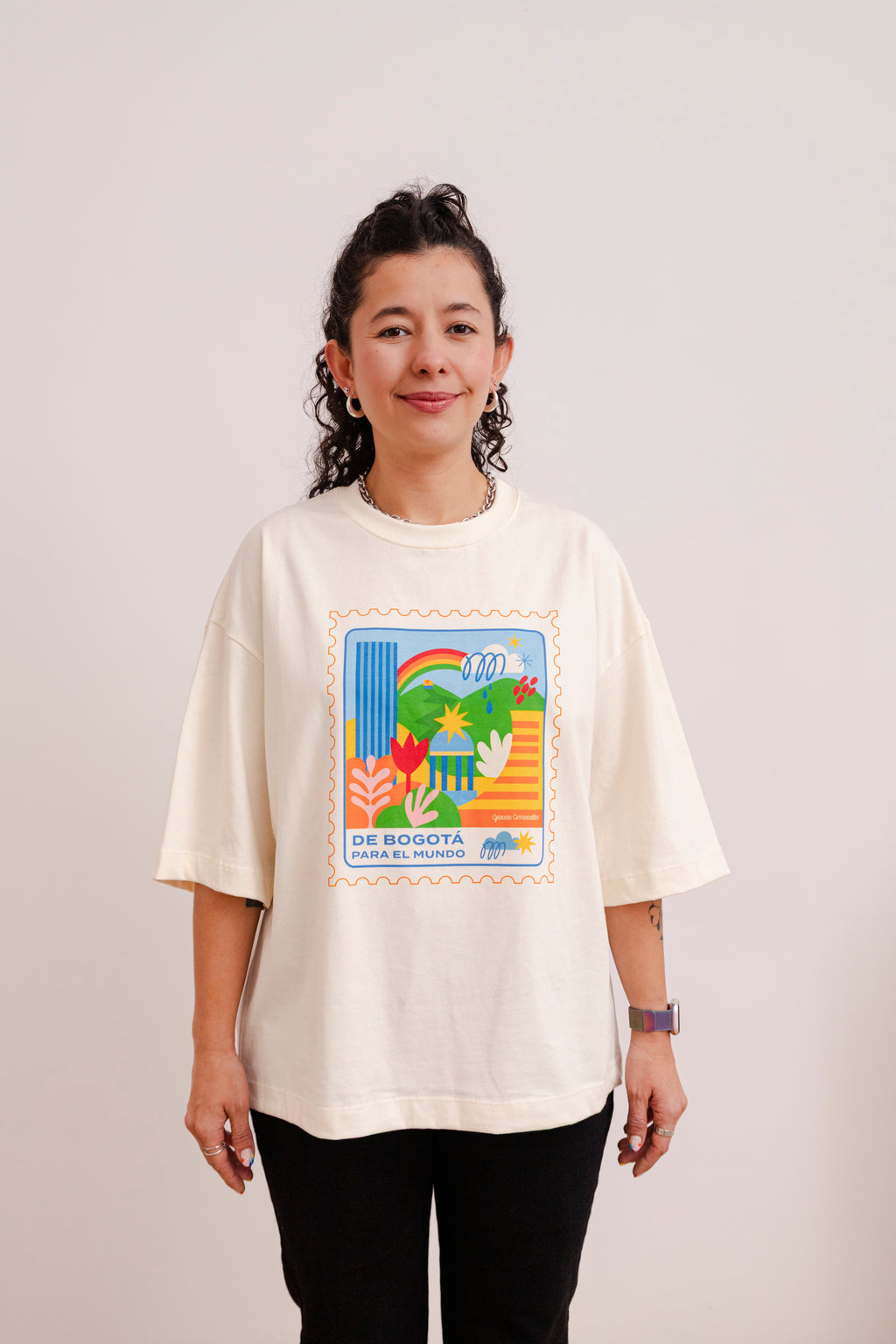 Camiseta BoxyFit - Bogotá para el mundo